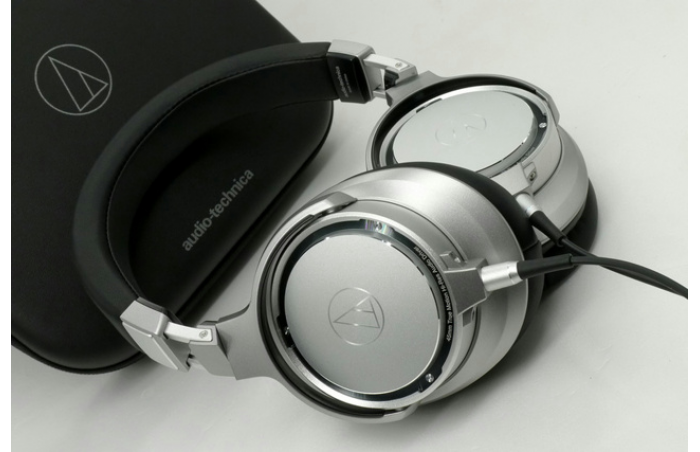 Фото AUDIO-TECHNICA ATH-SR9
