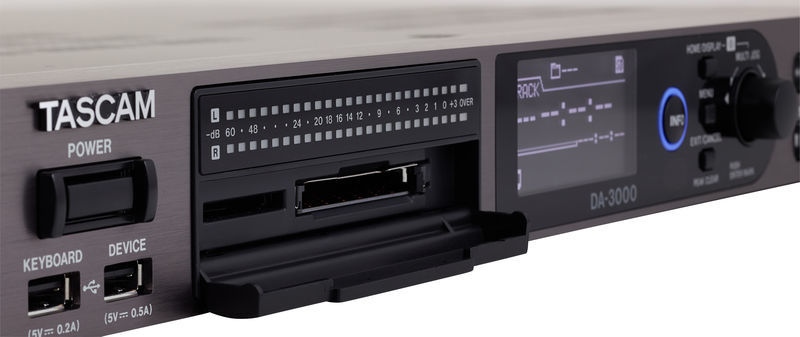 Фото TASCAM DA-3000