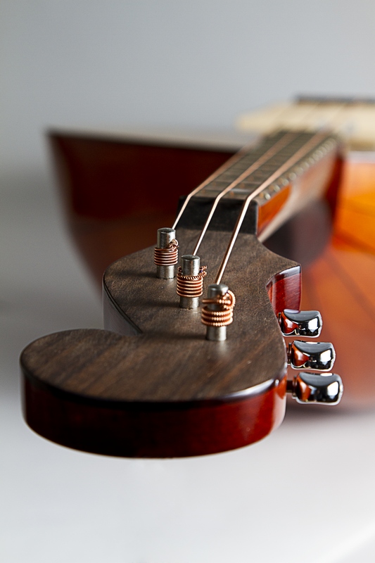 Фото ПКМИ фонда П.И. Чайковского Домра 3-х струнная Бас (Концертная, сольная, спецзаказ)