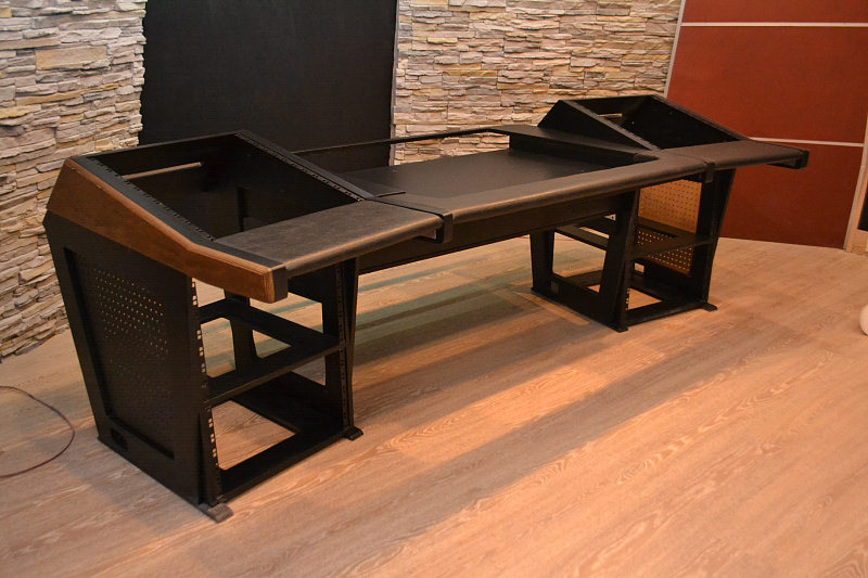 Фото Стол студии звукозаписи muz сс-4