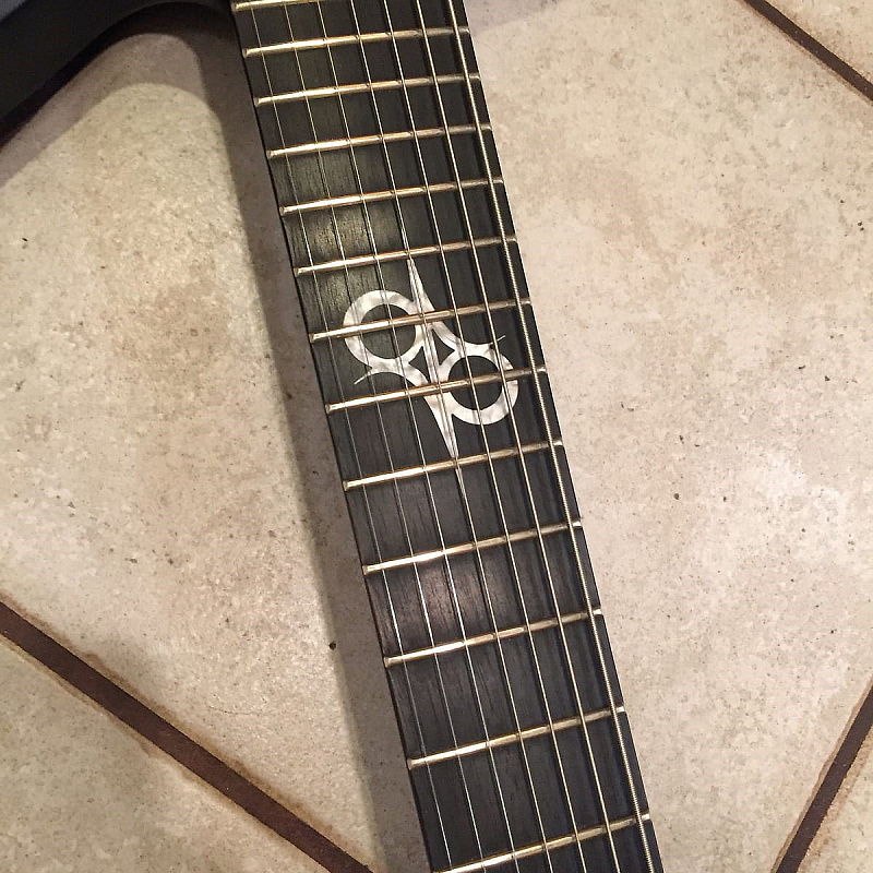 Фото Электрогитара Solar Guitars E2.7C