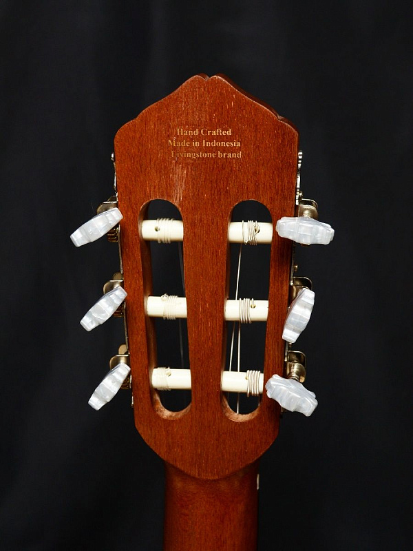 Фото Гитара классическая Livingstone Opera NA 3/4