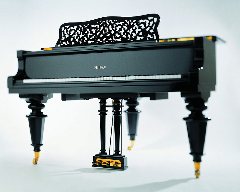 Фото Petrof P 173 Breeze Klasic (0801)