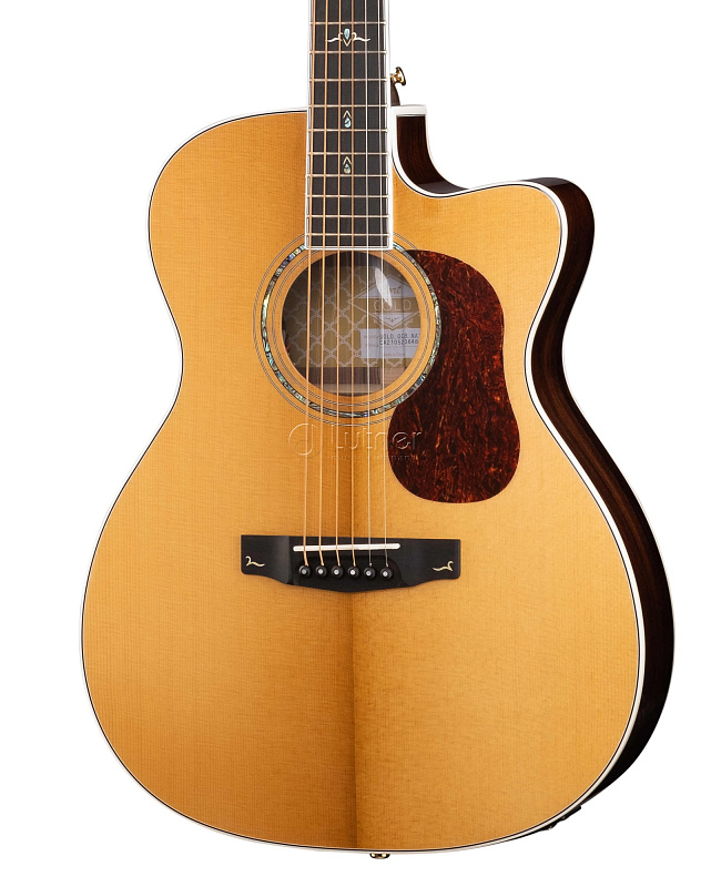 Фото Gold-OC8-WCASE-NAT Gold Series Электро-акустическая гитара, с вырезом, с чехлом, Cort