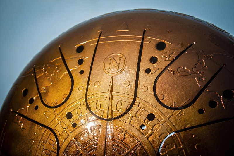 Фото KSY.35.C.e3 Глюкофон 35см, гравировка «Компас», полукруглые лепестки, Ля-минор, Kosmosky